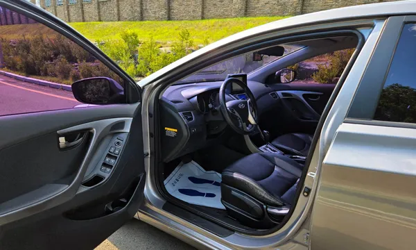 Hyundai Elantra (Avante)