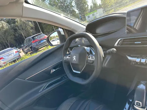 Peugeot 4008