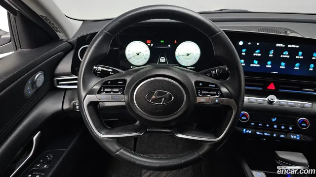 Hyundai Elantra (Avante)