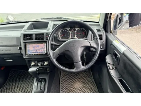 Mitsubishi Pajero Mini