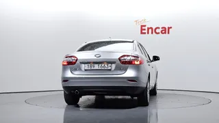 Renault SM3