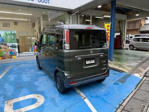 Suzuki Spacia Gear