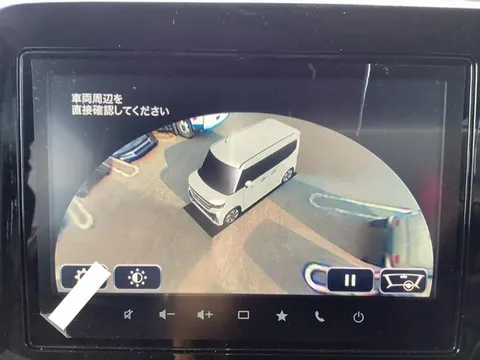 Suzuki Spacia