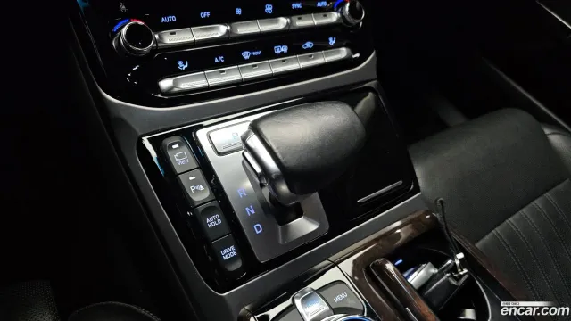 Genesis G90 (EQ900)