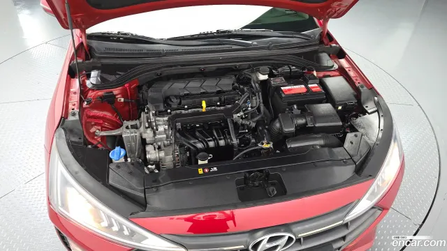 Hyundai Elantra (Avante)
