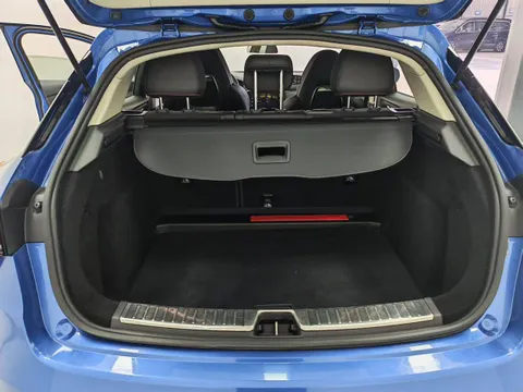 Lynk & Co 02