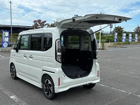 Suzuki Spacia Custom