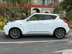 Infiniti ESQ