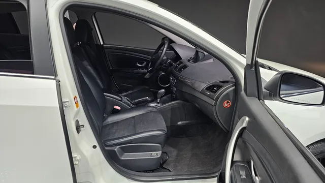 Renault SM3