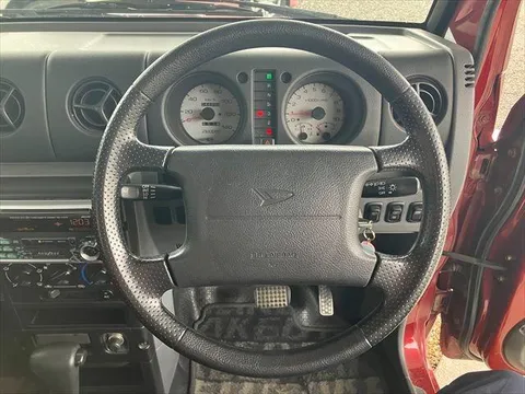 Daihatsu Naked