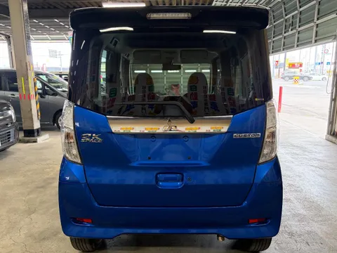 Mitsubishi eK Space Custom