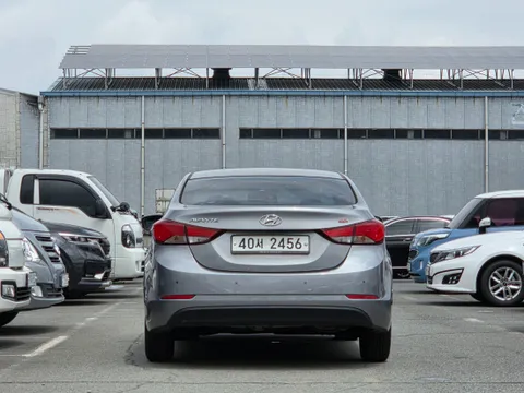 Hyundai Elantra (Avante)