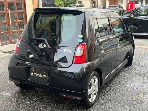 Daihatsu Esse