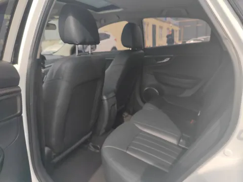 Bestune B50