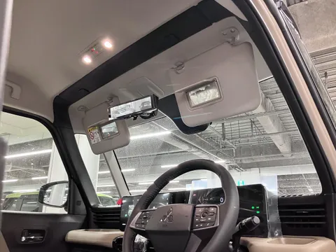 Mitsubishi Delica Mini