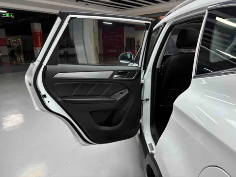 Roewe RX5