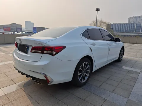 Acura TLX-L