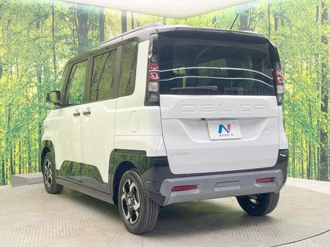 Mitsubishi Delica Mini