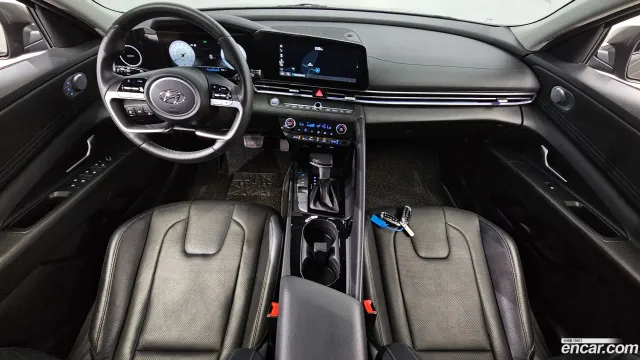 Hyundai Elantra (Avante)
