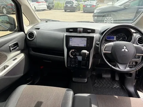 Mitsubishi eK Custom