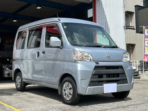 Toyota Pixis Van