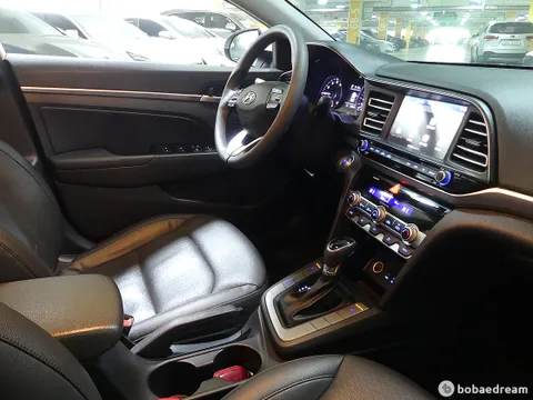Hyundai Elantra (Avante)