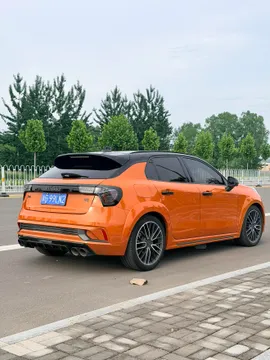 Lynk & Co Lynk & Co 02