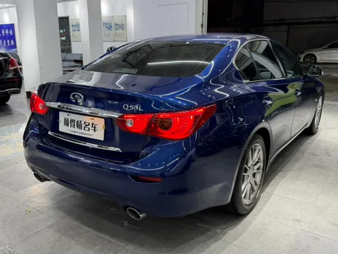 Infiniti Q50L