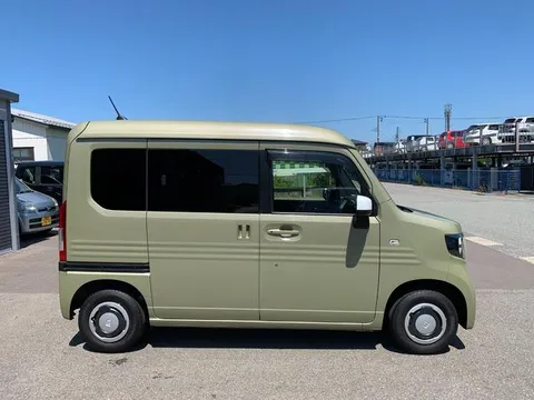 Honda N-VAN Plus Style