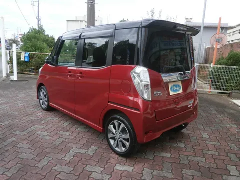 Nissan Dayz Roox