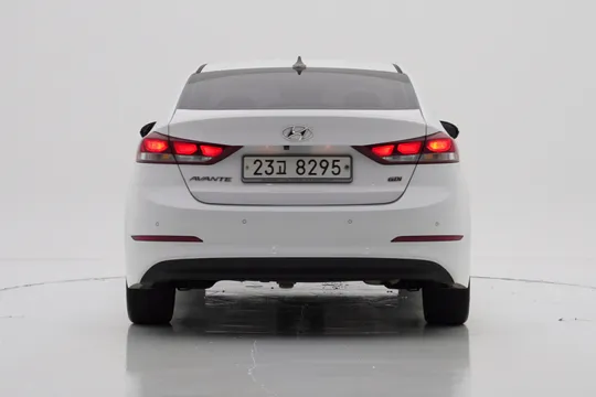 Hyundai Elantra (Avante)