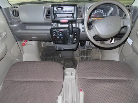 Mitsubishi Minicab Van