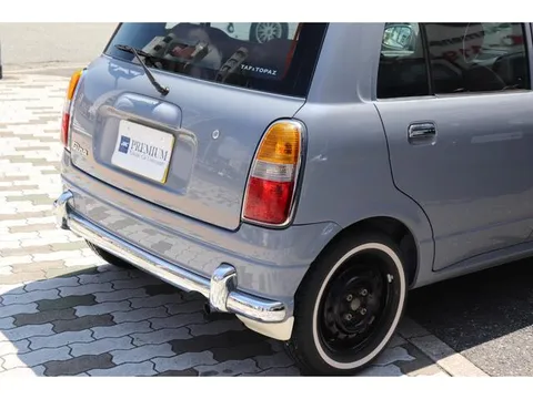 Daihatsu Mira Gino
