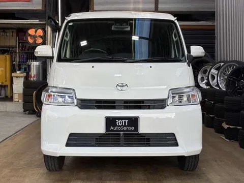 Toyota TownAce Van