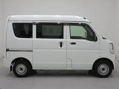 Nissan Clipper