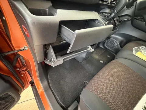 Mitsubishi eK X Space