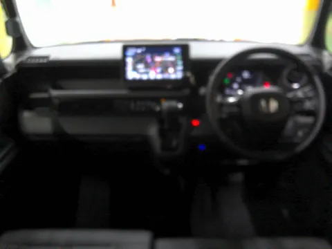 Honda N-BOX Custom