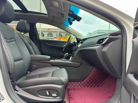 Cadillac XTS