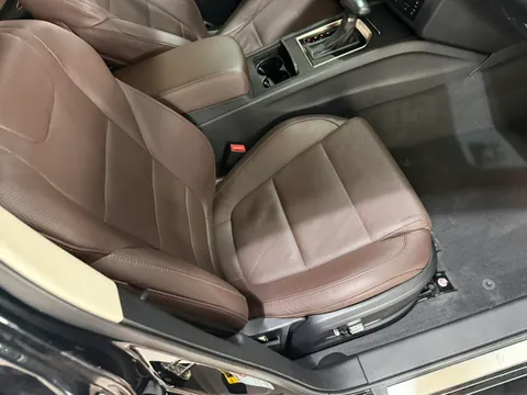 Hongqi H7
