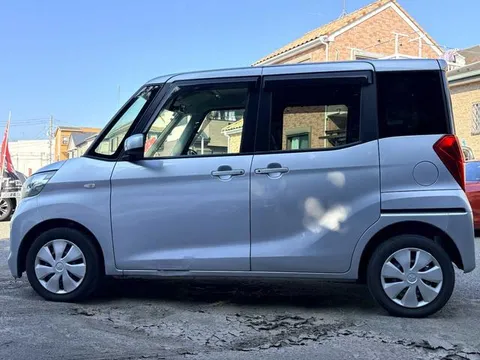 Mitsubishi eK Space