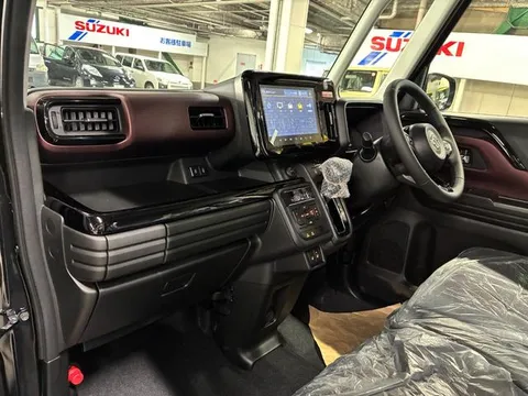 Suzuki Spacia Custom