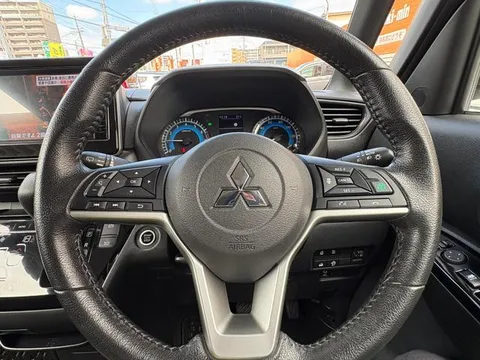 Mitsubishi eK X Space
