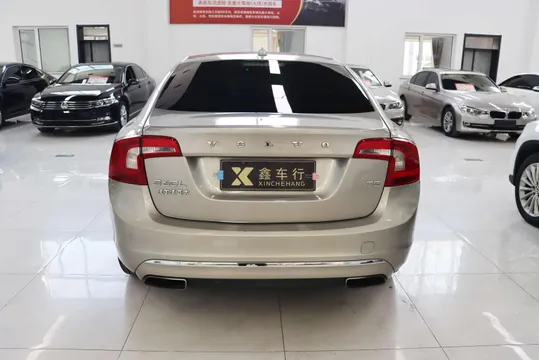 Volvo S60