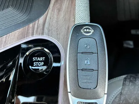 Nissan Note Aura
