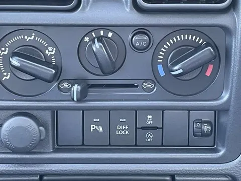 Nissan Clipper Truck