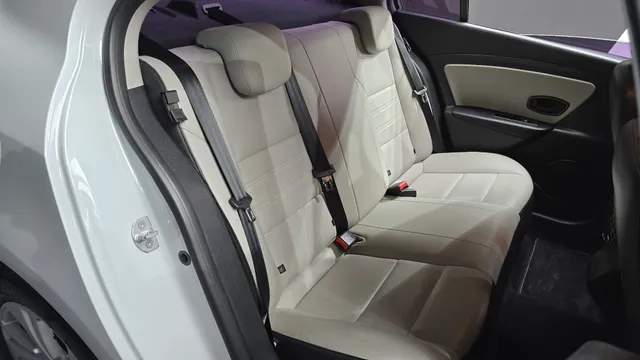 Renault SM3