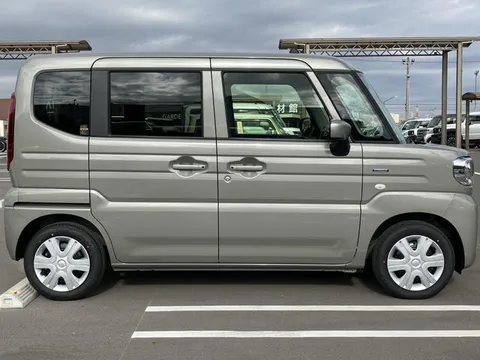 Suzuki Spacia