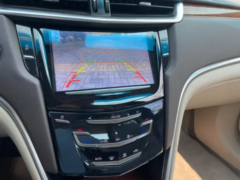 Cadillac XTS