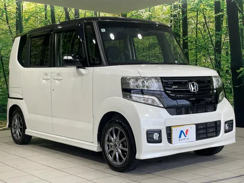 Honda N-BOX Custom