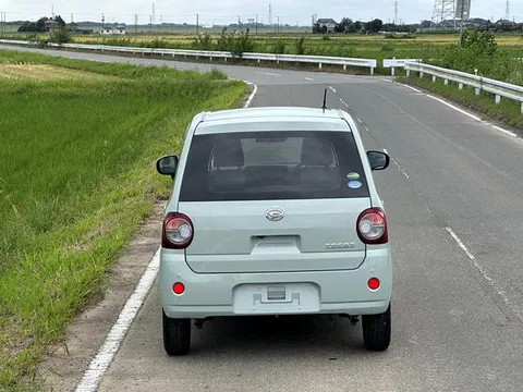 Daihatsu Mira Tocot